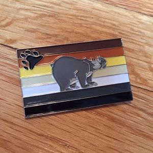 Bear Flag Pin